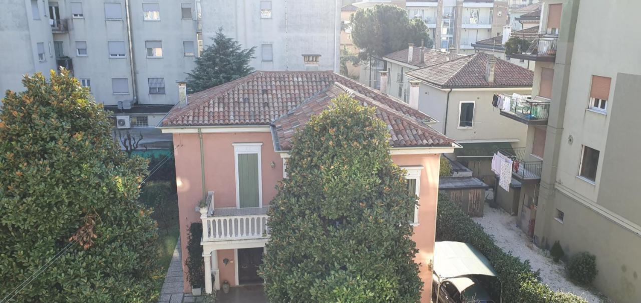 Your Way In Venice *