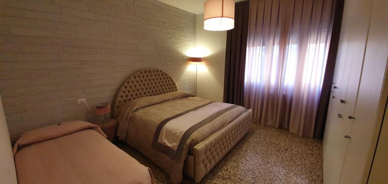 Your Way In Venice Apartment